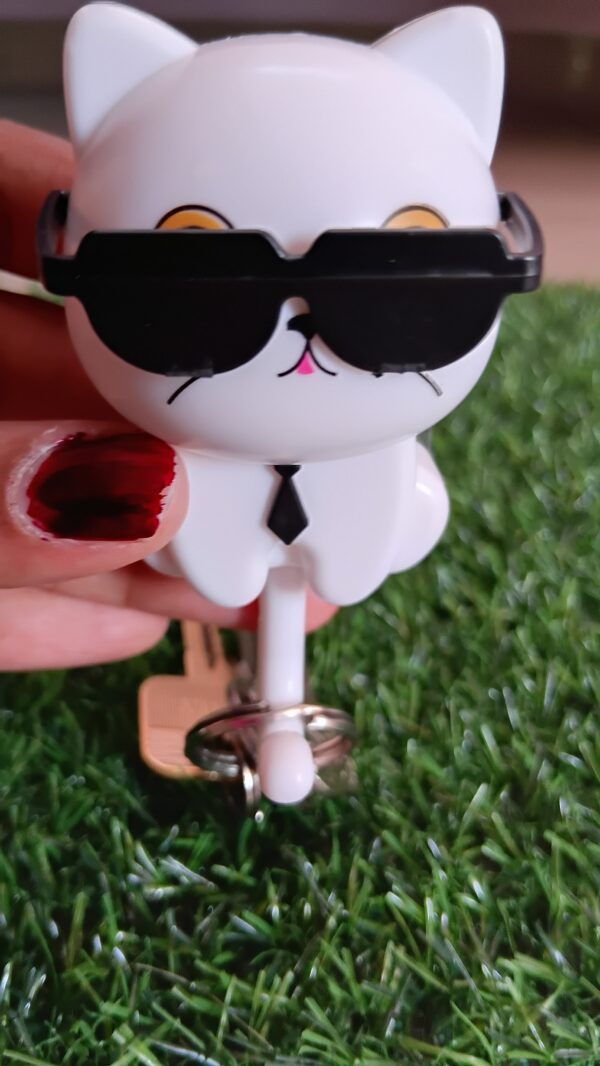 Cute Cat Keyholder white