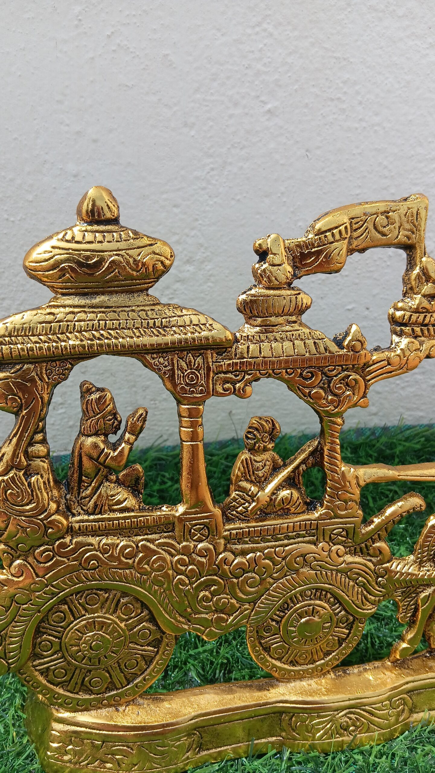 Handcrafted Mahabharath Arjun Rath Golden Brass Wall Hanging | Showpiece - Image 5
